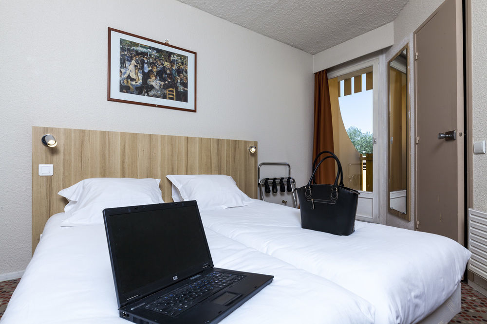 Ibis Budget Saint-Ouen-L'Aumone Bagian luar foto