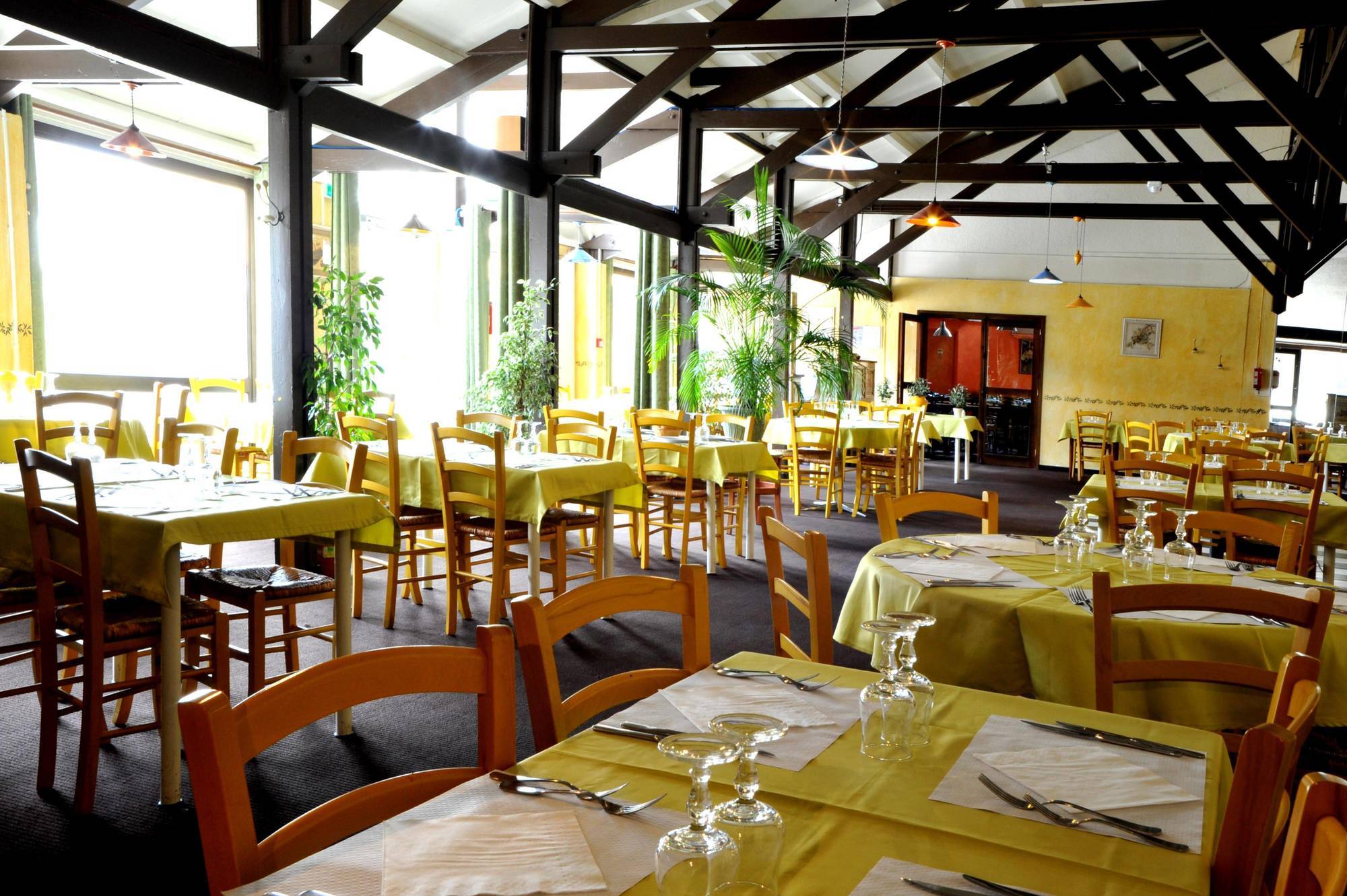 Ibis Budget Saint-Ouen-L'Aumone Bagian luar foto