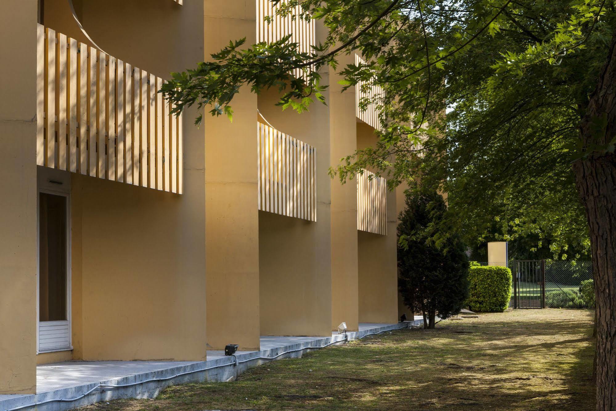 Ibis Budget Saint-Ouen-L'Aumone Bagian luar foto