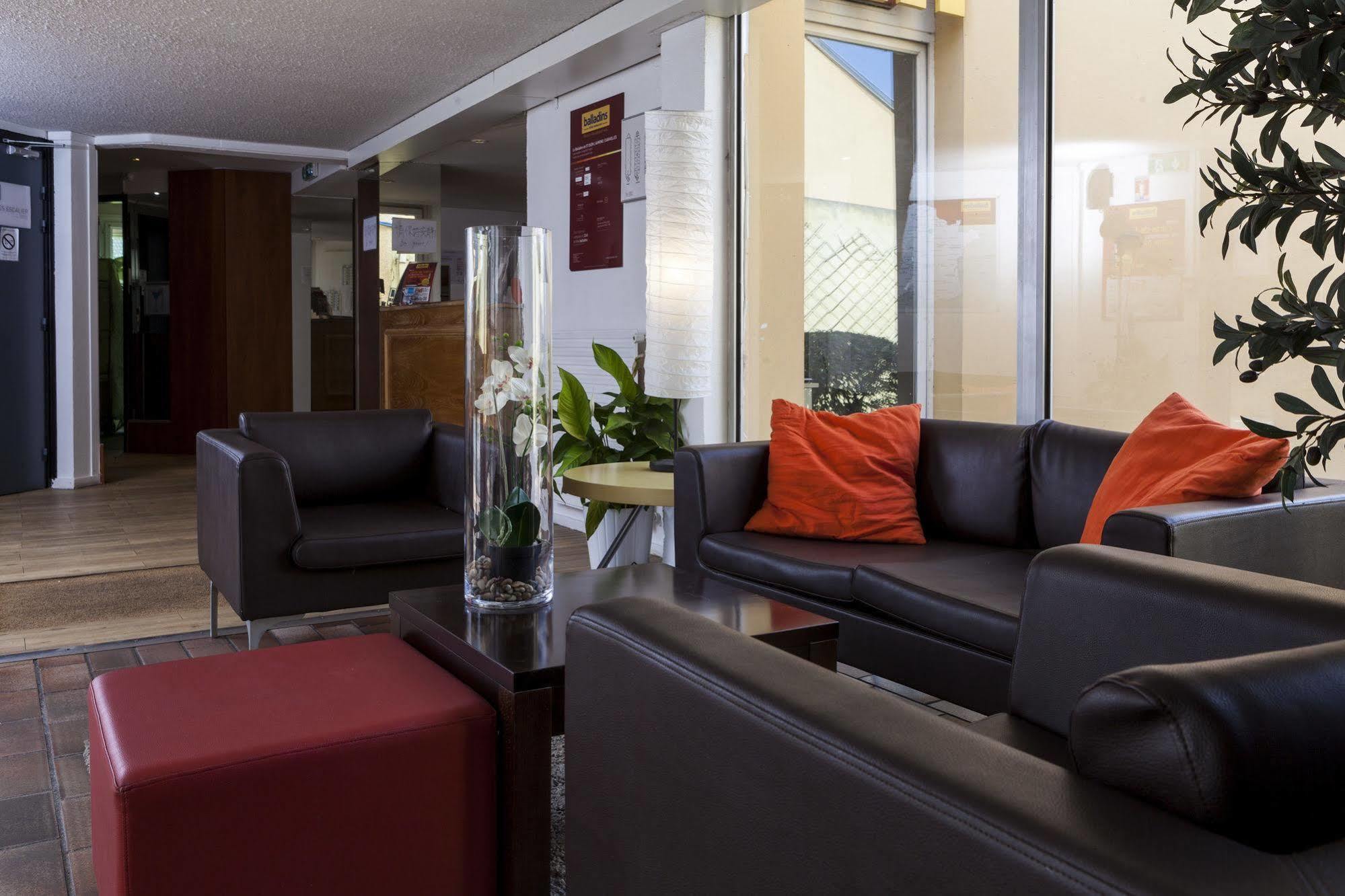 Ibis Budget Saint-Ouen-L'Aumone Bagian luar foto