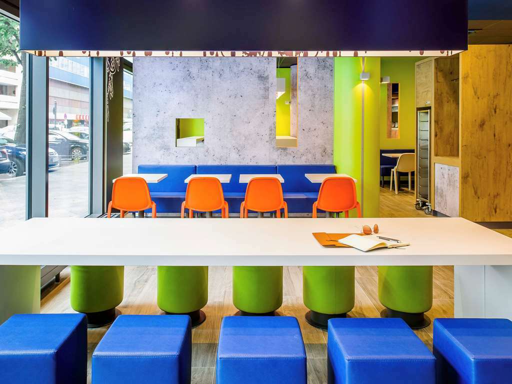 Ibis Budget Saint-Ouen-L'Aumone Bagian luar foto